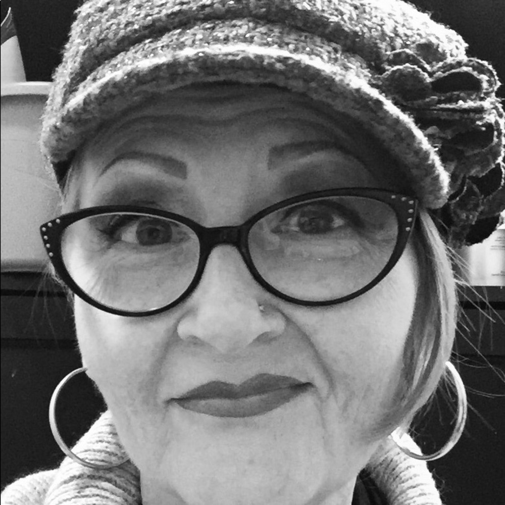 Meet your Posher, Deborah
